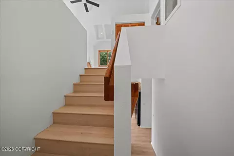 Entry Way - 22909 Eagle River Rd, Eagle River, AK 99577 photo 5 of 9