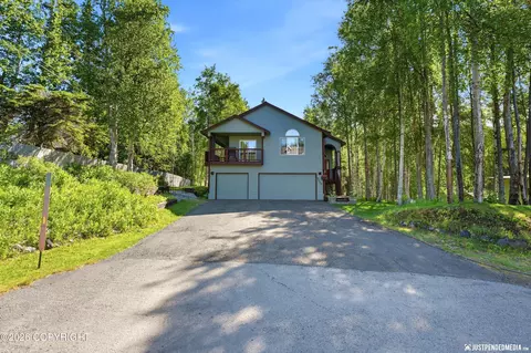 8419 Walker Cir, Anchorage, AK 99502