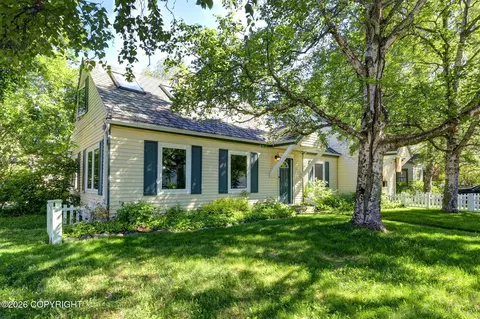 1215 W 8th Ave, Anchorage, AK 99501