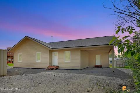 1421 N Williwaw Way, Wasilla, AK 99654