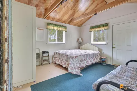 Bedroom - 15259 E Sisson Rd, Willow, AK 99688 photo 3 of 4
