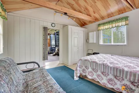 Bedroom - 15259 E Sisson Rd, Willow, AK 99688 photo 2 of 4