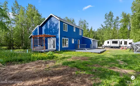 1001 S Woodcrest Cir, Wasilla, AK 99654