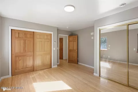 Bedroom - 502 Rangeview Ave, Homer, AK 99603 photo 2 of 7