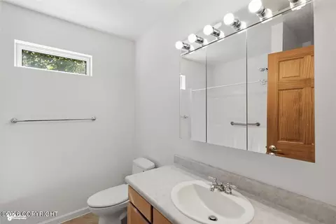 Bath - 502 Rangeview Ave, Homer, AK 99603 photo 3 of 5