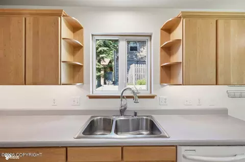 Kitchen - 502 Rangeview Ave, Homer, AK 99603 photo 5 of 7
