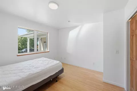 Bedroom - 502 Rangeview Ave, Homer, AK 99603 photo 6 of 7