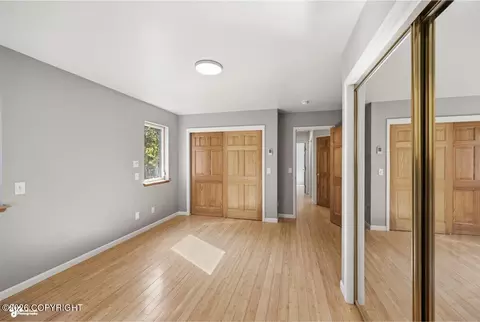 Bedroom - 502 Rangeview Ave, Homer, AK 99603 photo 3 of 7