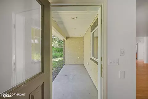 Exterior - 502 Rangeview Ave, Homer, AK 99603 photo 3 of 5