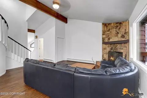 Living - 18539 Culross Cir, Eagle River, AK 99577 photo 2 of 6