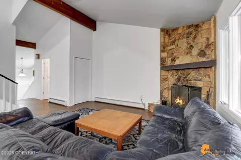 Living - 18539 Culross Cir, Eagle River, AK 99577 photo 3 of 6