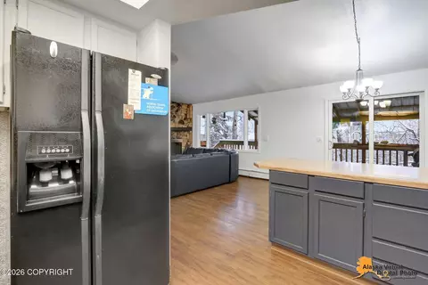 Kitchen - 18539 Culross Cir, Eagle River, AK 99577 photo 2 of 4
