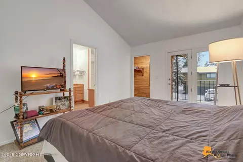 Bedroom - 18539 Culross Cir, Eagle River, AK 99577 photo 4 of 4
