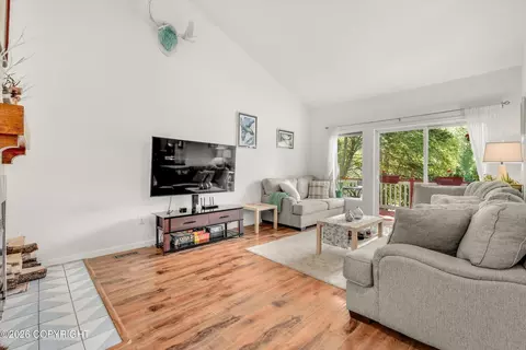 Living - 9309 Hall Cir, Eagle River, AK 99577 photo 2 of 4