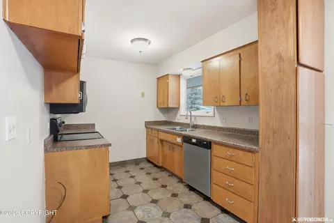 Kitchen - 7426 E 20th Ave, Anchorage, AK 99504 photo 1 of 3