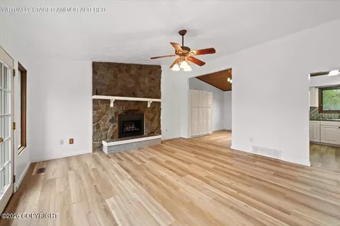 Living - 9628 Balandra Cir, Eagle River, AK 99577 photo 2 of 6