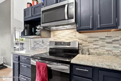 Kitchen - 18713 N Lowrie Loop, Eagle River, AK 99577 photo 3 of 3