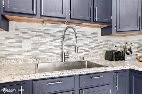 Kitchen - 18713 N Lowrie Loop, Eagle River, AK 99577 photo 2 of 3