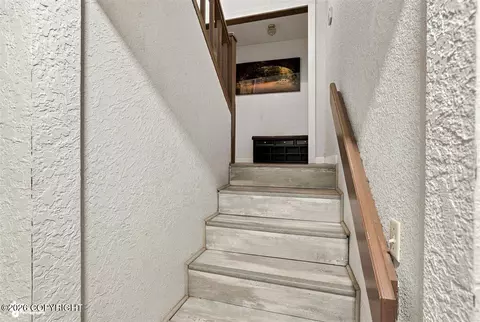 Entry Way - 18713 N Lowrie Loop, Eagle River, AK 99577 photo 5 of 6