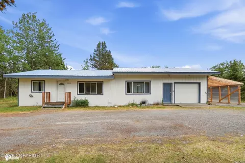 33830 Echo Lake Rd, Soldotna, AK 99669