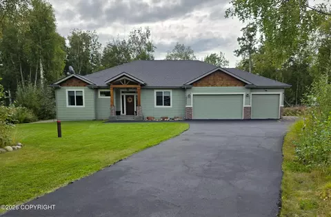 8893 E Wolf Creek Rd, Wasilla, AK 99654
