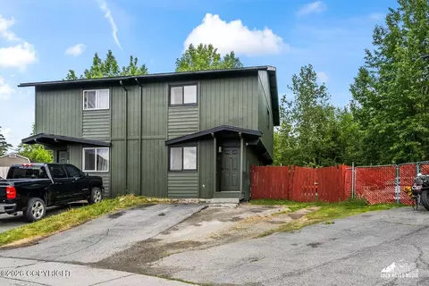 7601 Virda Lee Cir, Anchorage, AK 99507