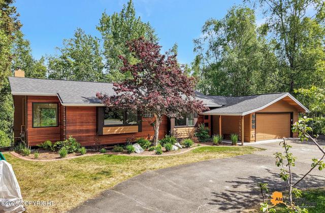 2201 Arctic Cir, Anchorage, AK 99517