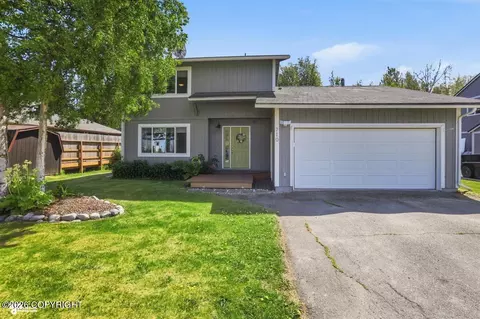 710 Woodmar Pl, Anchorage, AK 99515