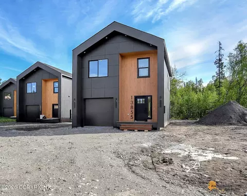 13863 E Doc Mckinley Ave, Palmer, AK 99645