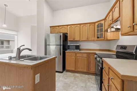 232 E 45th Ave # 28, Anchorage, AK 99503 photo 7
