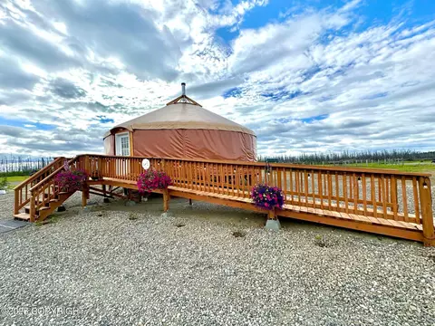 25686 W Speedway Rd, Willow, AK 99688