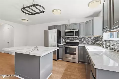5540 E 4th Ave # 3, Anchorage, AK 99504 photo 3