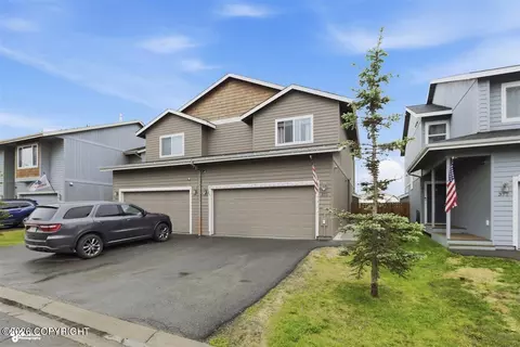 371 Skwentna Dr, Anchorage, AK 99504