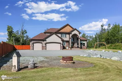 11655 E Kyrok Cir, Palmer, AK 99645