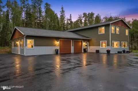 1570 S Countrywood Dr, Wasilla, AK 99623