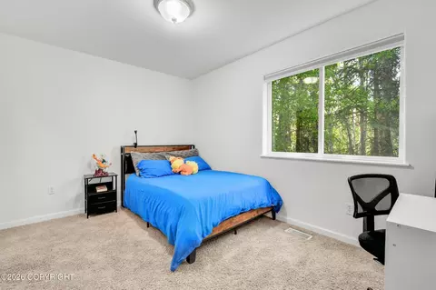 Bedroom - 6526 Desiree Loop, Anchorage, AK 99507 photo 4 of 5