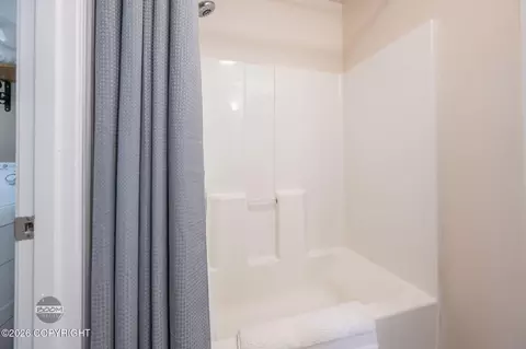 Bath - 20310 Glacier Park Cir, Eagle River, AK 99577 photo 5 of 5