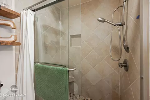 Bath - 20310 Glacier Park Cir, Eagle River, AK 99577 photo 2 of 5