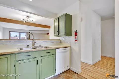 Kitchen - 1815 E Tudor Rd # B-201, Anchorage, AK 99507 photo 2 of 4