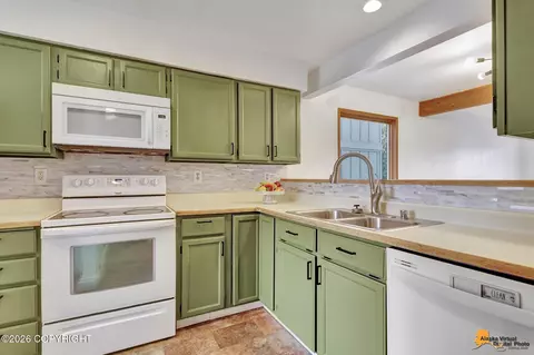 Kitchen - 1815 E Tudor Rd # B-201, Anchorage, AK 99507 photo 1 of 4