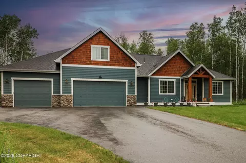 10263 E Boyd Rd, Palmer, AK 99645