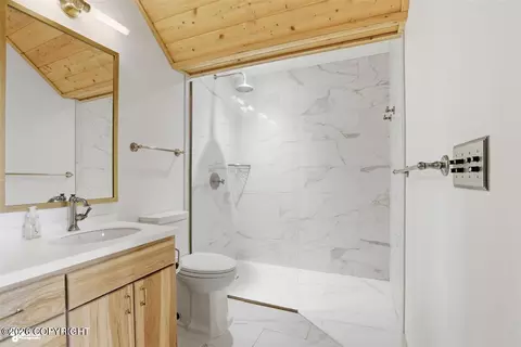 Bath - 22339 Elkhorn Cir, Eagle River, AK 99577 photo 7 of 9