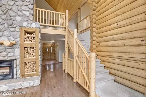 Entry Way - 22339 Elkhorn Cir, Eagle River, AK 99577 photo 3 of 10