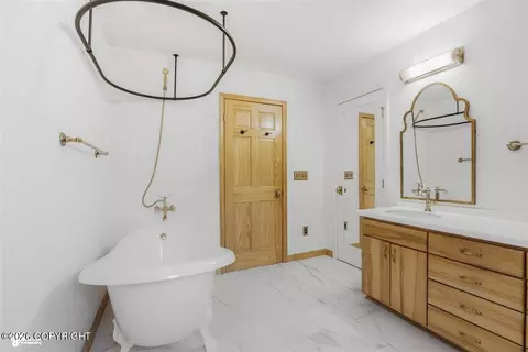 Bath - 22339 Elkhorn Cir, Eagle River, AK 99577 photo 2 of 9