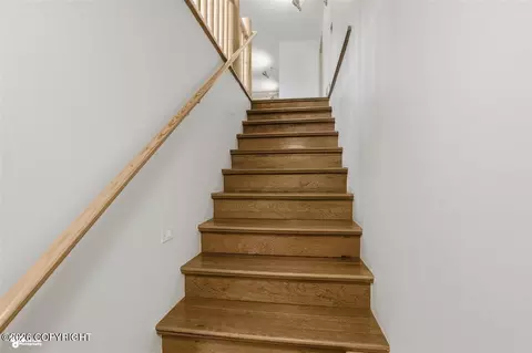 Entry Way - 22339 Elkhorn Cir, Eagle River, AK 99577 photo 7 of 10