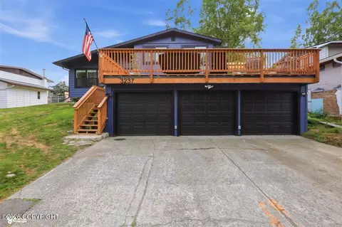 3237 Upland Dr, Anchorage, AK 99504