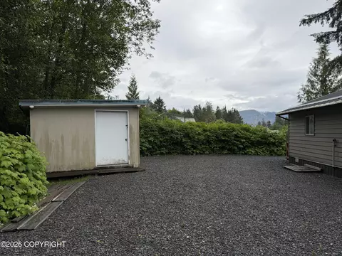 834 Case Ave, Wrangell, AK 99929 photo 8