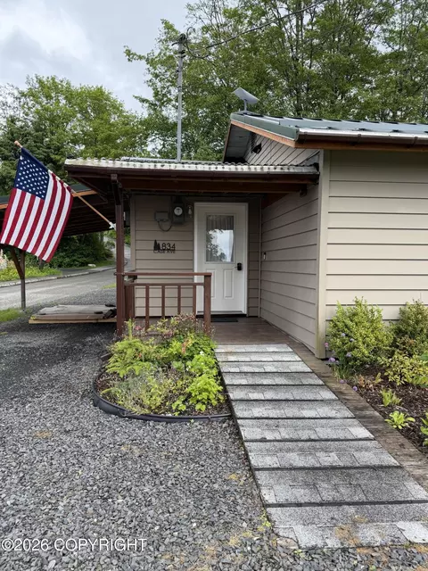 834 Case Ave, Wrangell, AK 99929 photo 6