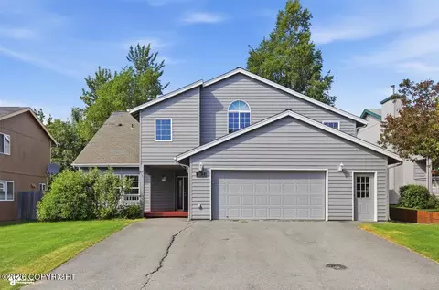 2843 Meadow Wood Cir, Anchorage, AK 99516