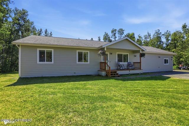 3596 W Lynn Dr, Wasilla, AK 99654